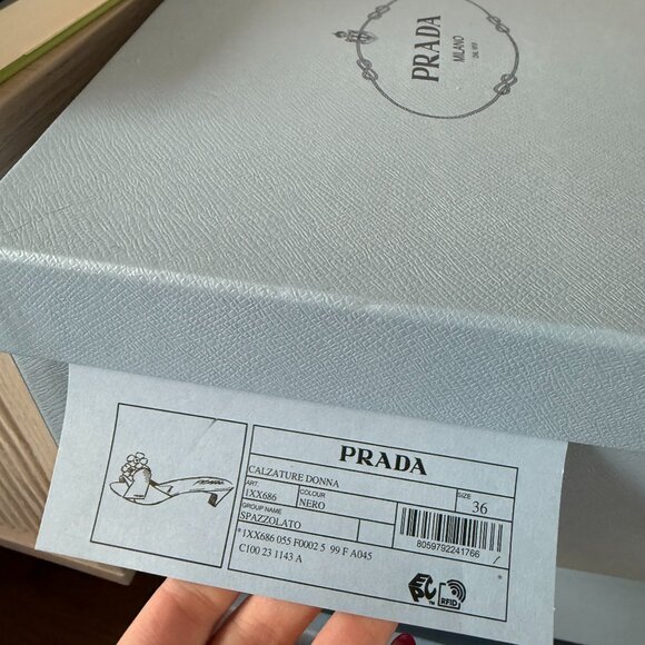 NWT Prada Slip-on Sandals Black Leather Flower Vamp Cone Heels  Sz 36 - Picture 3 of 11